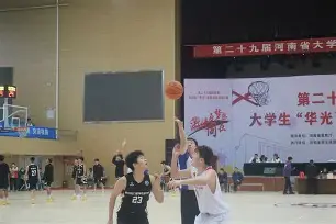 篮球比赛竟现冷门，新晋强队表现不俗！(篮球比赛阵容分析)