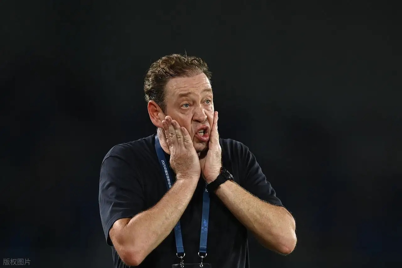 欧洲球队教练因战绩不佳遭到批评怎么办