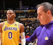 勇士外线投篮高效，逆转比赛获胜(勇士外线投篮高效,逆转比赛获胜视频)