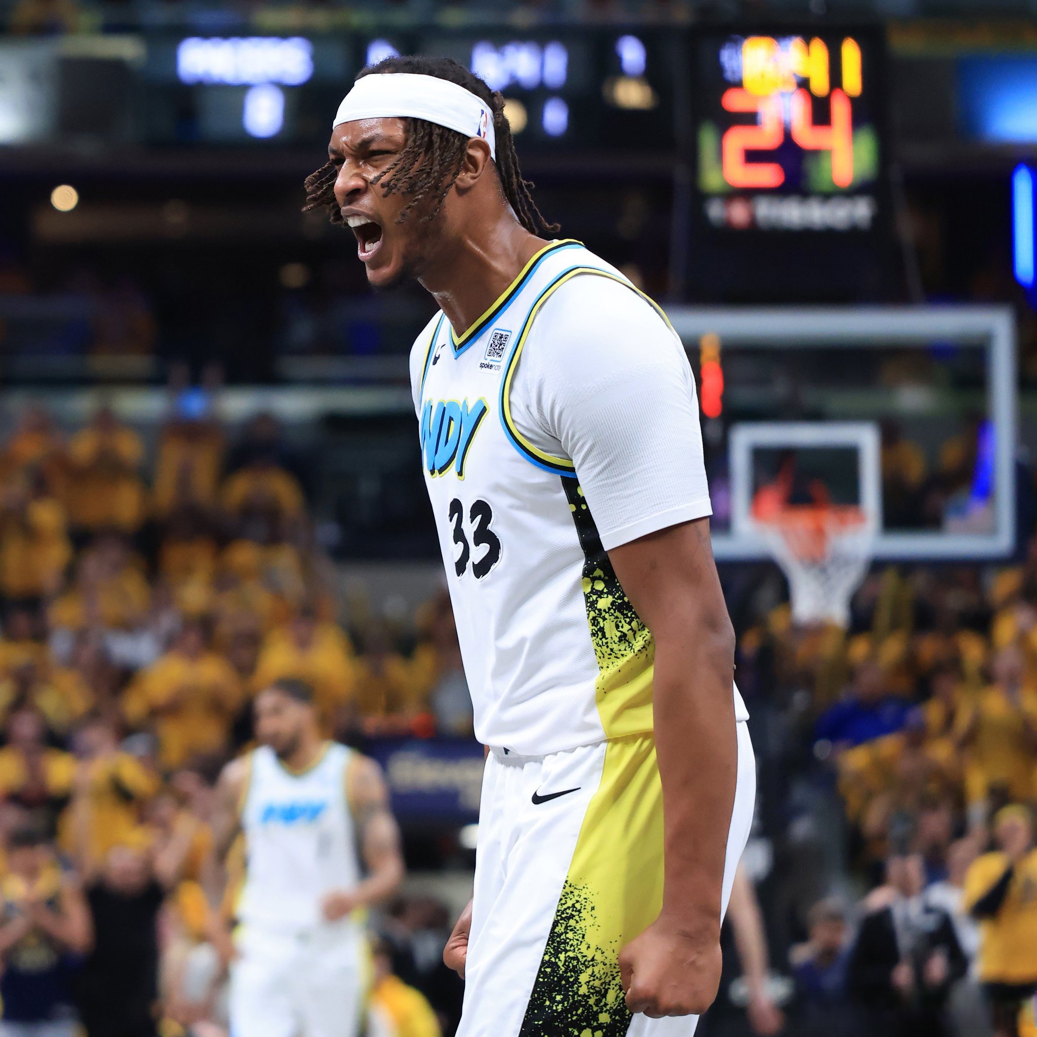 雄鹿飞扬夺冠，步行者无缘东部王座